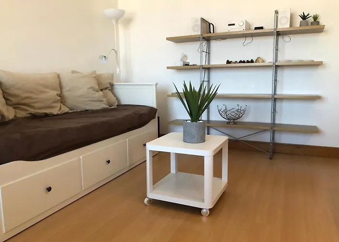 Appartement Lumineux, Avec Balcon, A 200M De La Plage