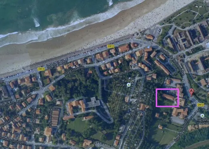 Appartement Lumineux, Avec Balcon, A 200M De La Plage